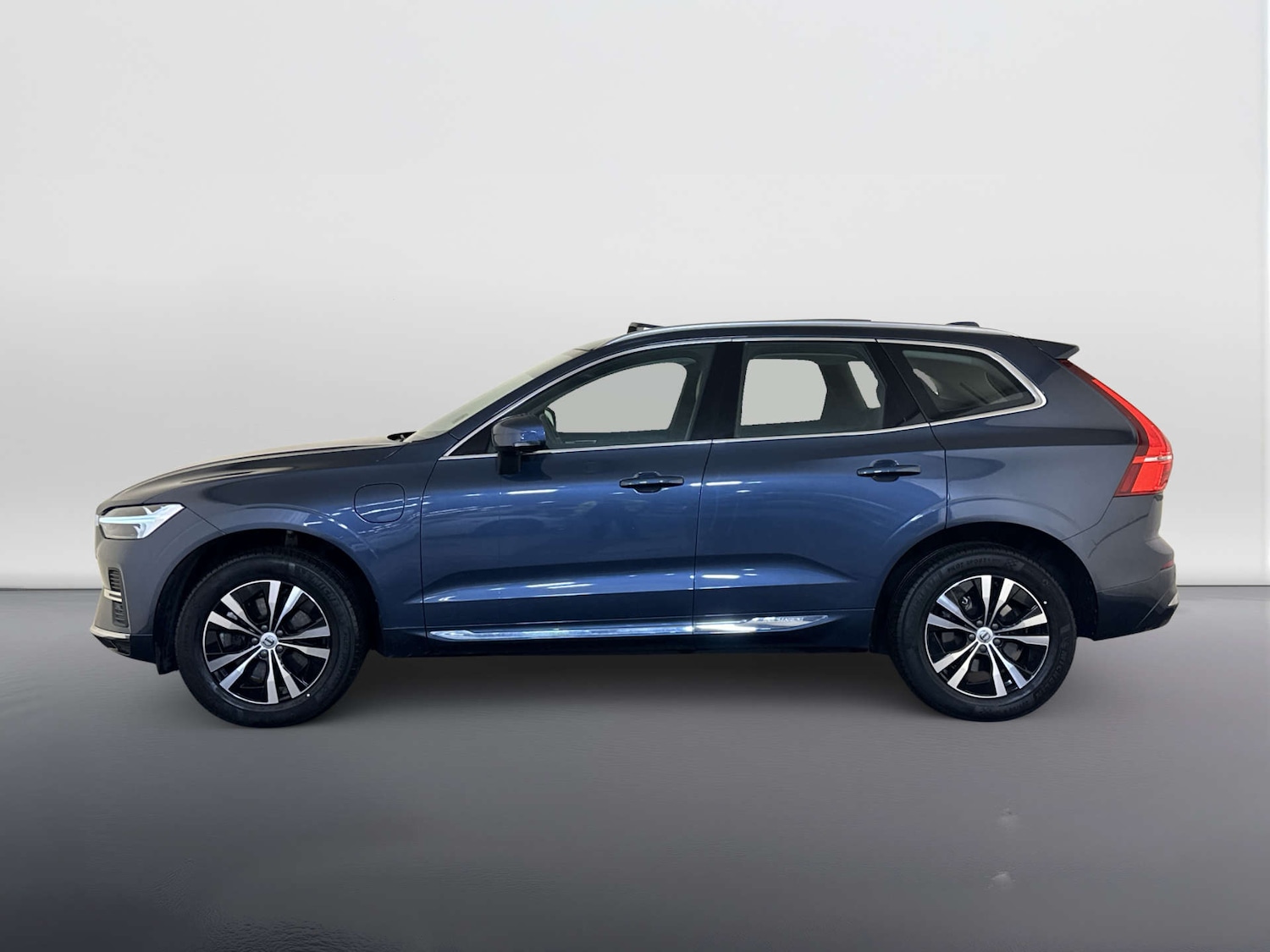 Used Volvo XC60 2023 for sale - 77880483: Photo 7