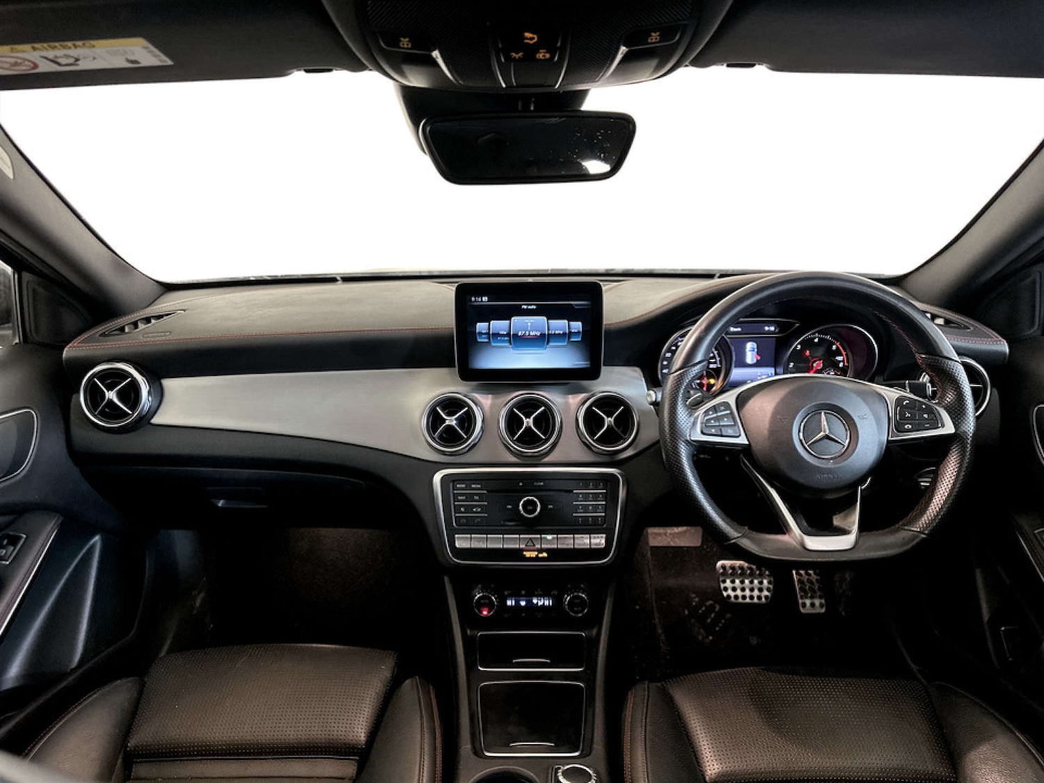 Used Mercedes-Benz GLA 2018 for sale - 77417608: Photo 3