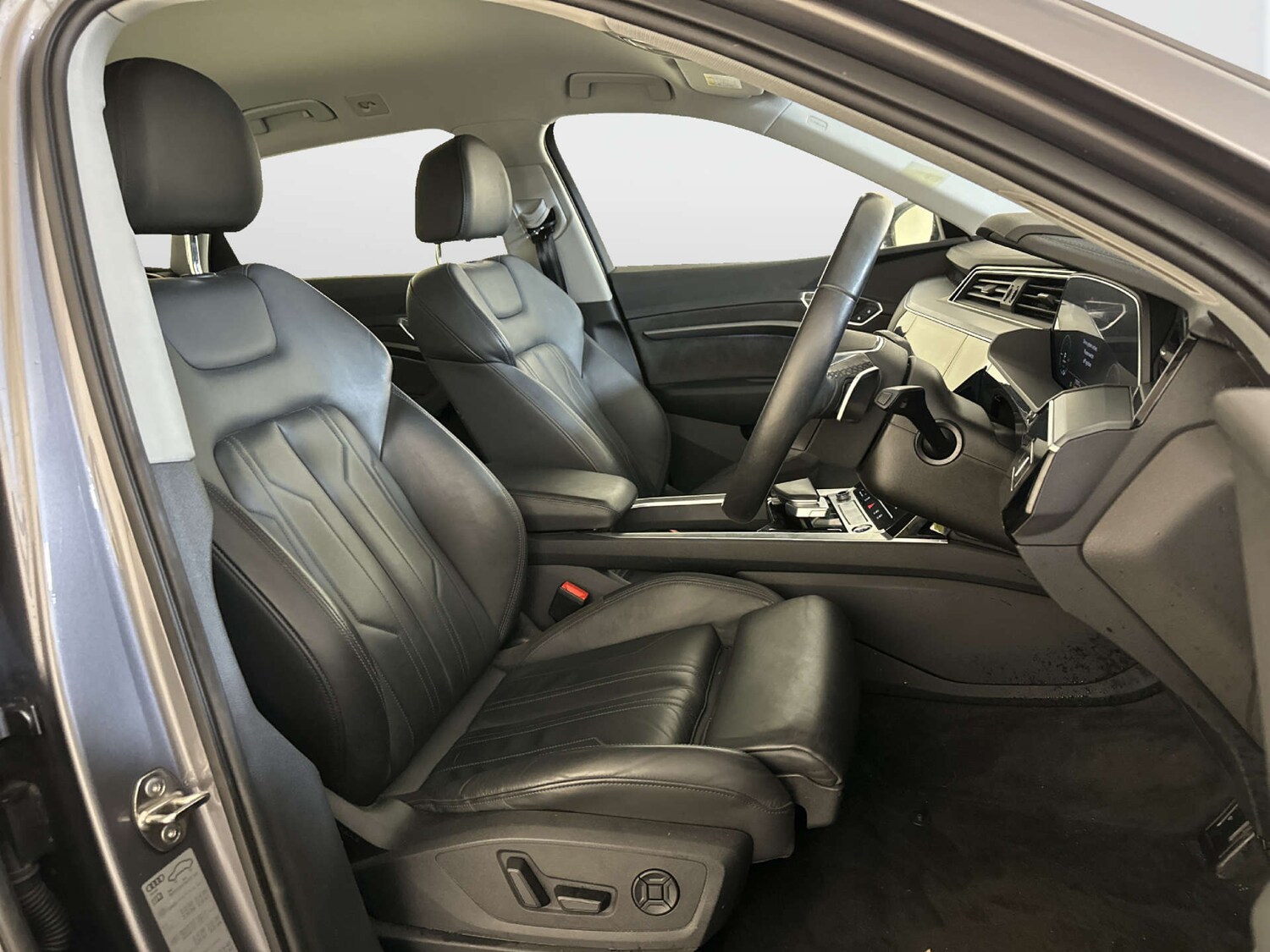 Used Audi e-tron 2021 for sale - 78016442: Photo 13