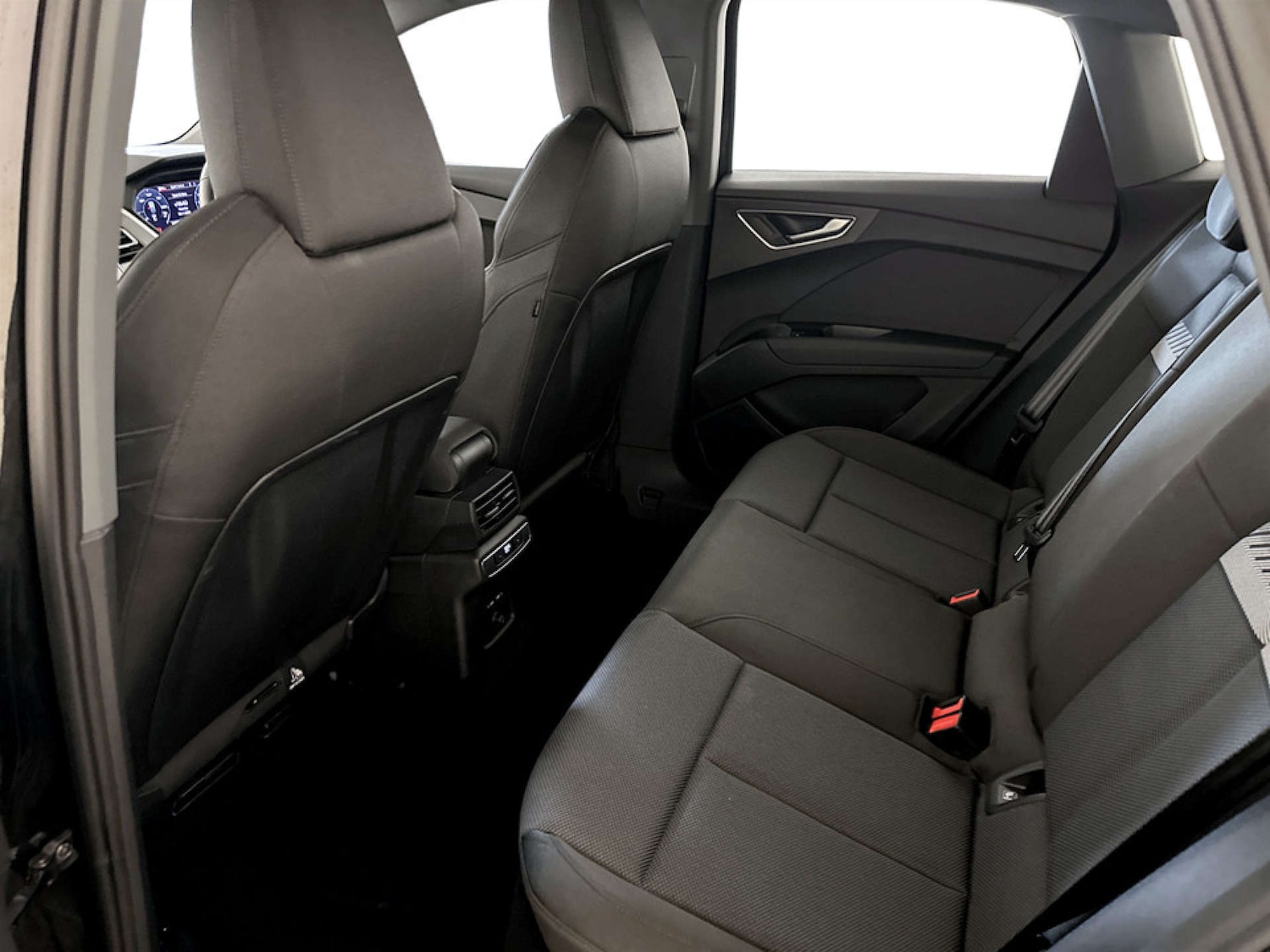 Used Audi Q4 e-tron 2023 for sale - 77329446: Photo 12