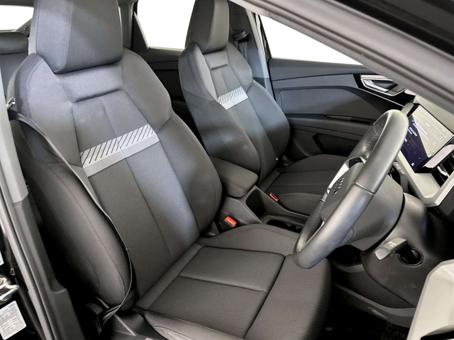 Used Audi Q4 e-tron 2023 for sale - 77329446: Photo 13