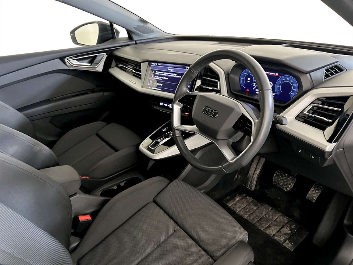 Used Audi Q4 e-tron 2023 for sale - 77329446: Photo 3