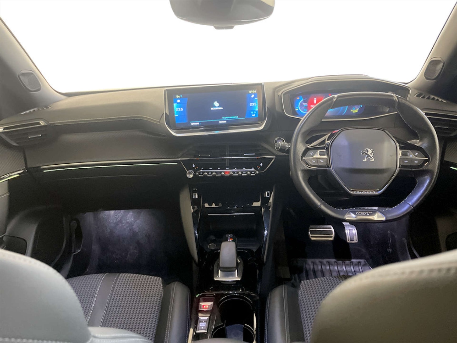 Used Peugeot 2008 2021 for sale - 77328599: Photo 3