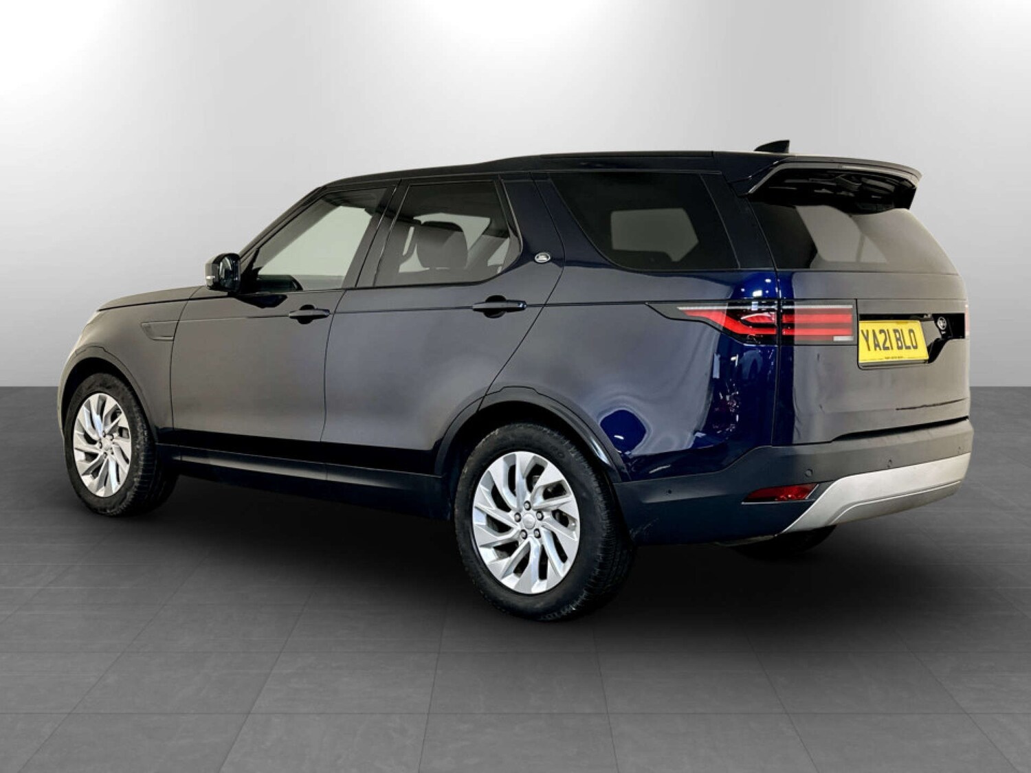 Used Land Rover Discovery 2021 for sale - 77364270: Photo 8