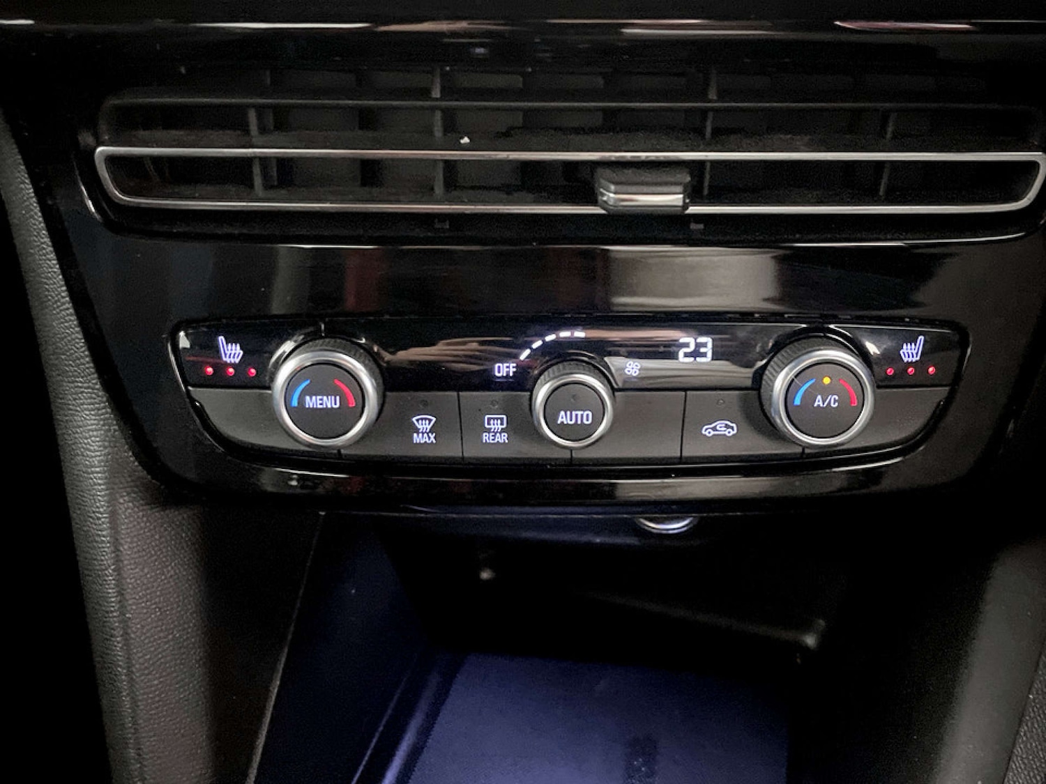 Used Vauxhall Mokka Electric 2022 for sale - 77185079: Photo 25