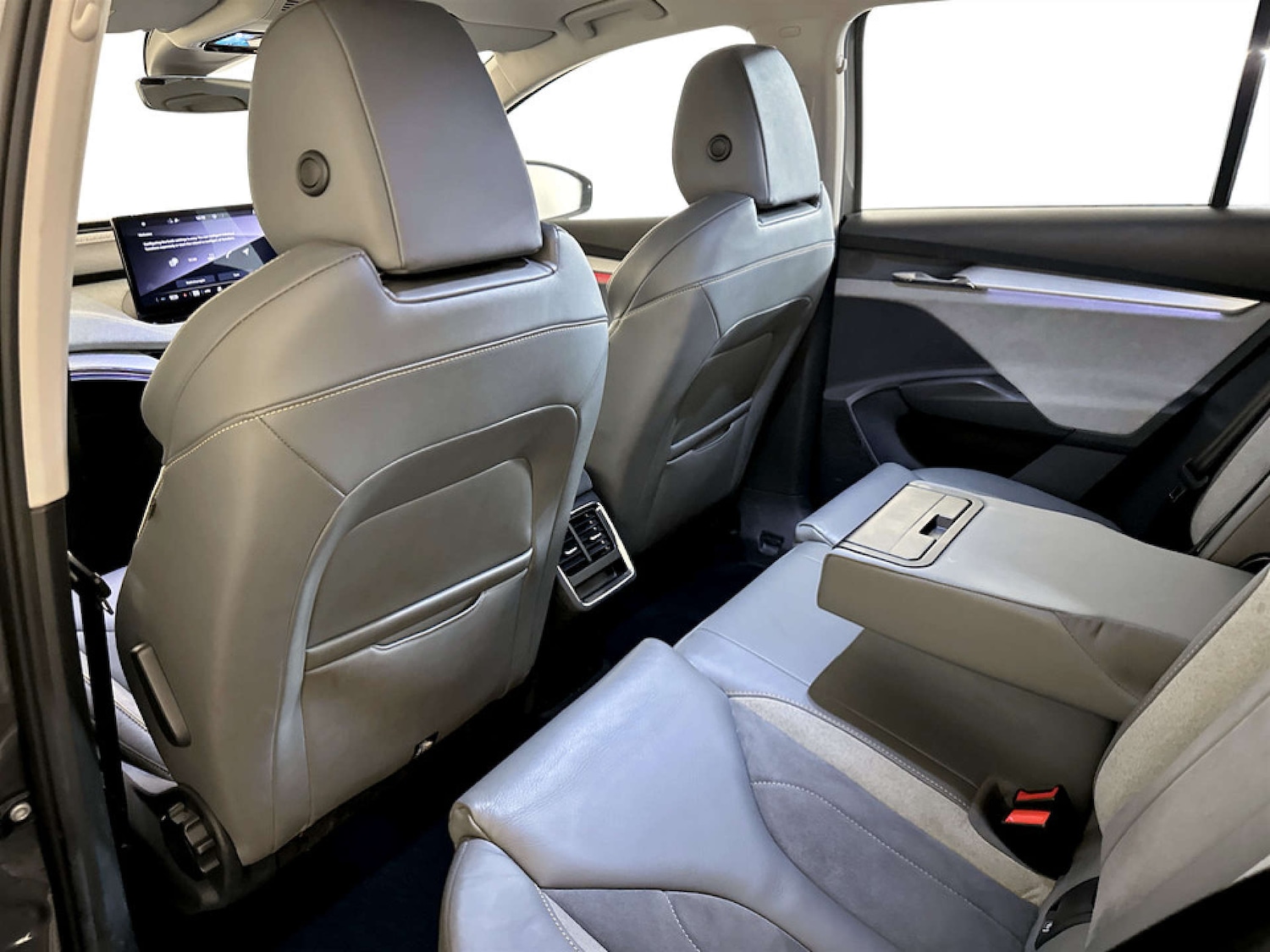 Used Skoda Enyaq 2023 for sale - 77618860: Photo 14