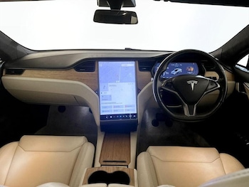 Used Tesla Model S 2019 for sale - 76209274: Photo 3