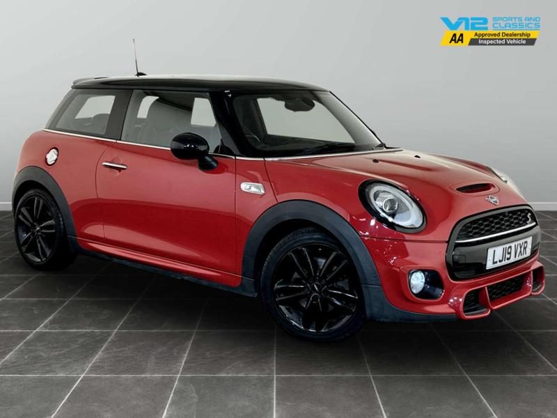 Used MINI Hatch 2019 for sale - 76968522: Photo 1