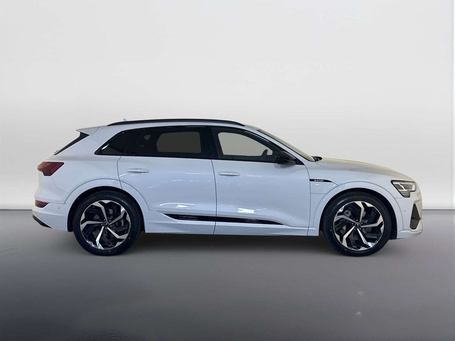 Used Audi e-tron 2022 for sale - 77945448: Photo 11