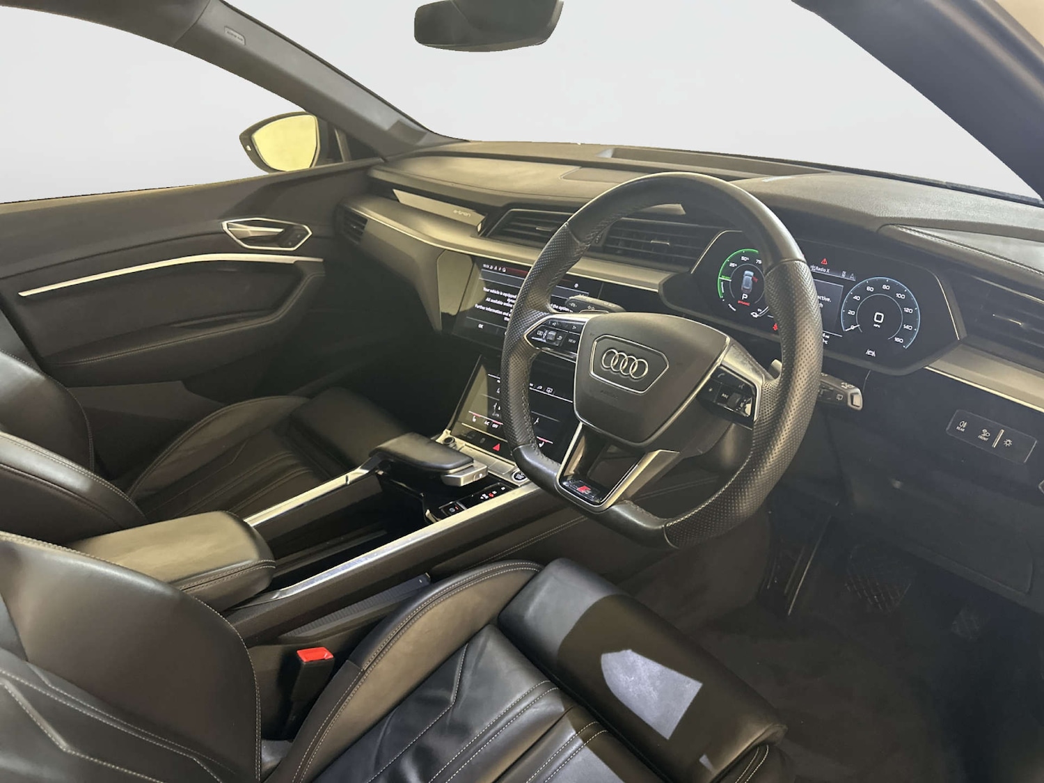 Used Audi e-tron 2022 for sale - 77945448: Photo 15