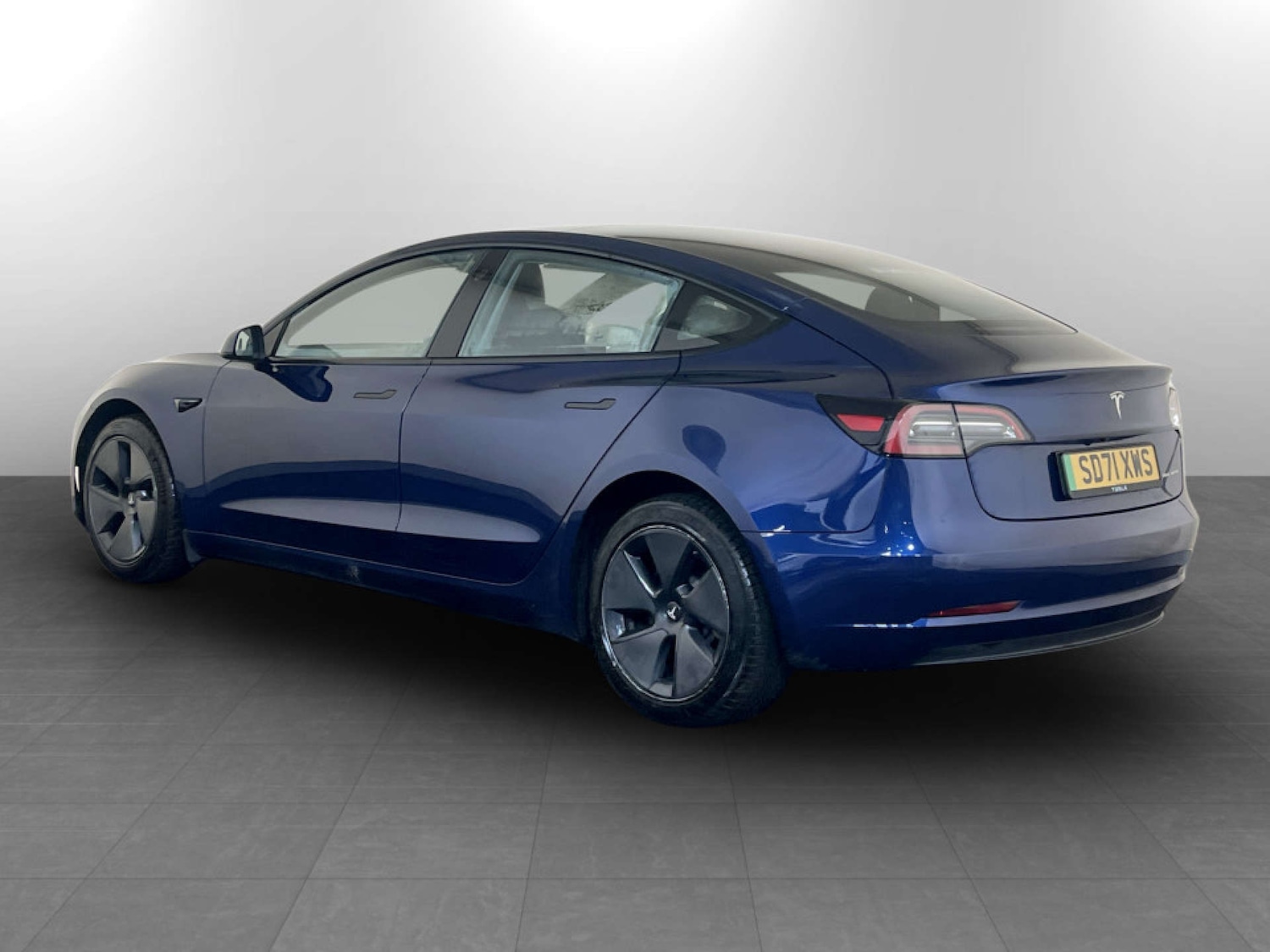 Used Tesla Model 3 2021 for sale - 77289429: Photo 8