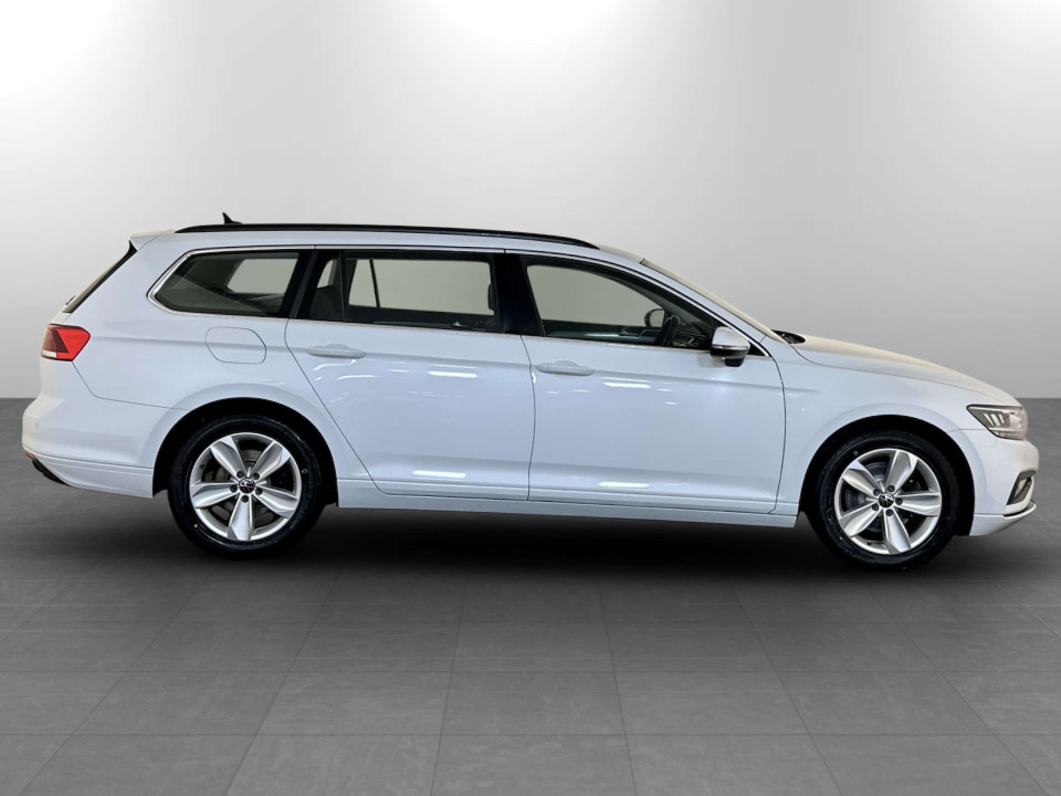 Used Volkswagen Passat 2022 for sale - 77185042: Photo 11