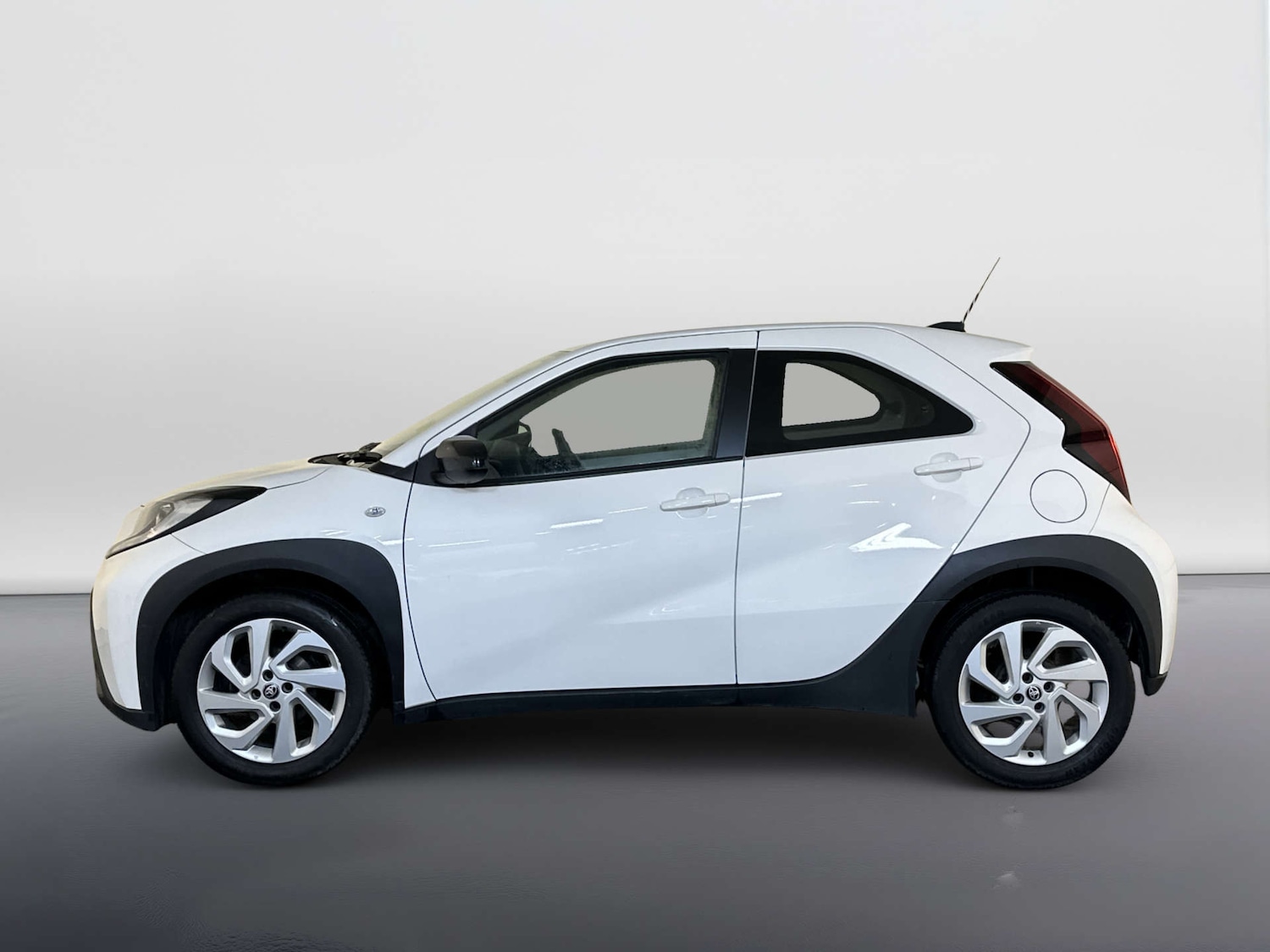 Used Toyota Aygo X 2022 for sale - 77880480: Photo 7