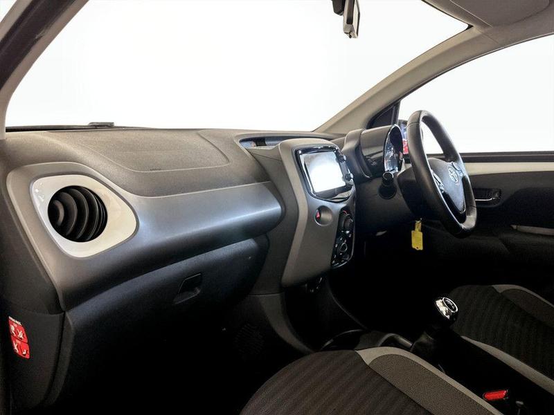 Used Toyota AYGO 2018 for sale - 76710110: Photo 12