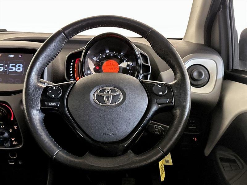 Used Toyota AYGO 2018 for sale - 76710110: Photo 16