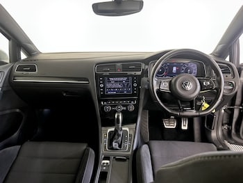 Used Volkswagen Golf 2018 for sale - 74992805: Photo