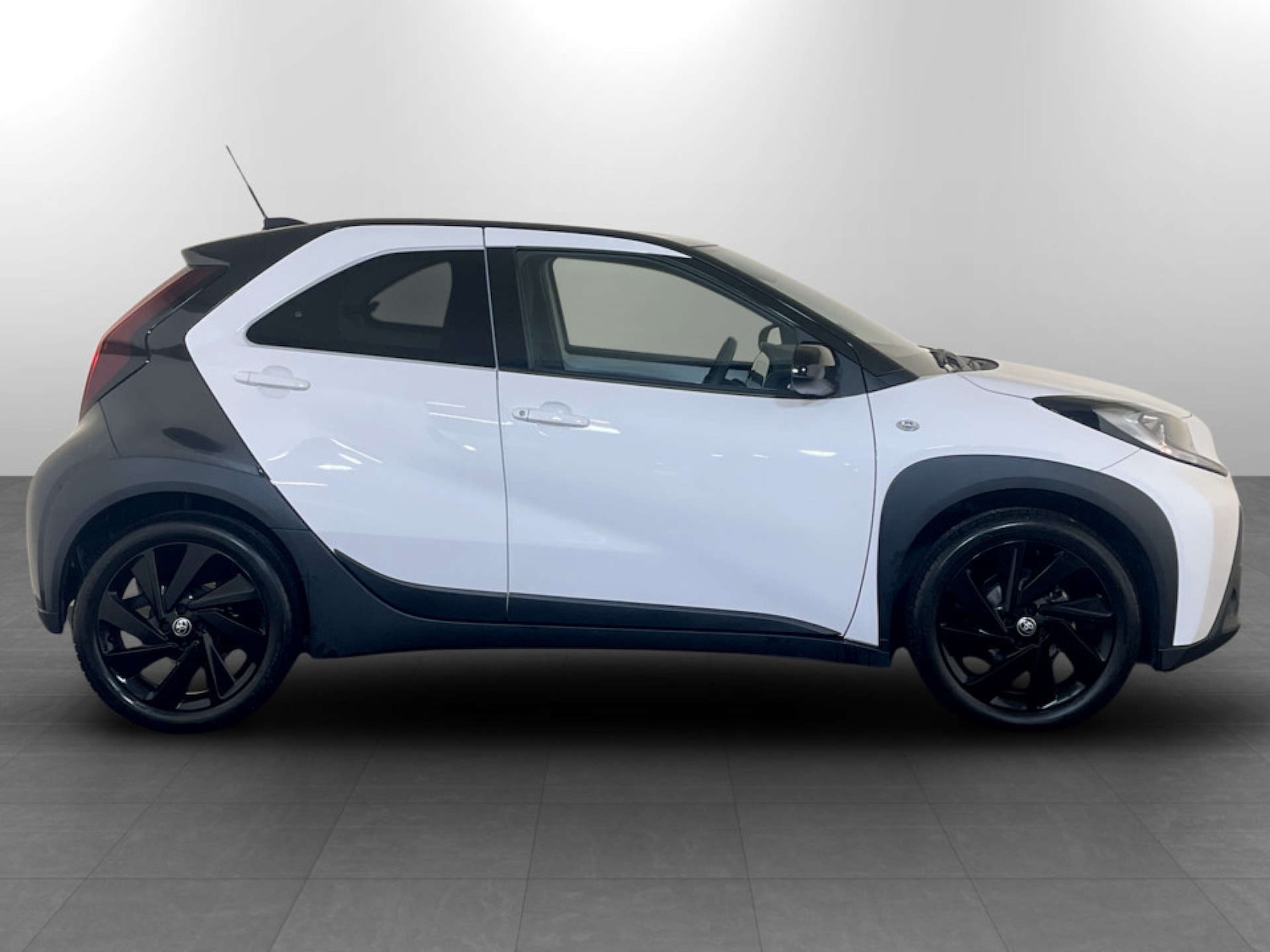 Used Toyota Aygo X 2024 for sale - 77301720: Photo 10