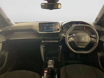 Used Peugeot E-2008 2023 for sale - 78526997: Photo