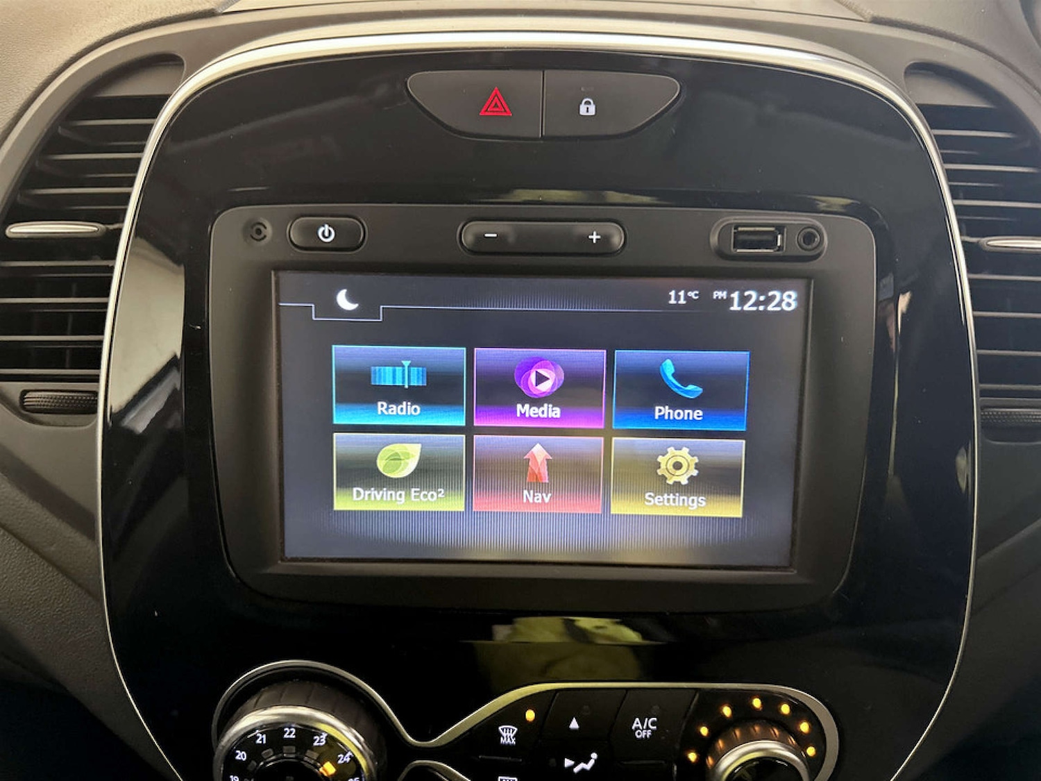 Used Renault Captur 2018 for sale - 77185349: Photo 25