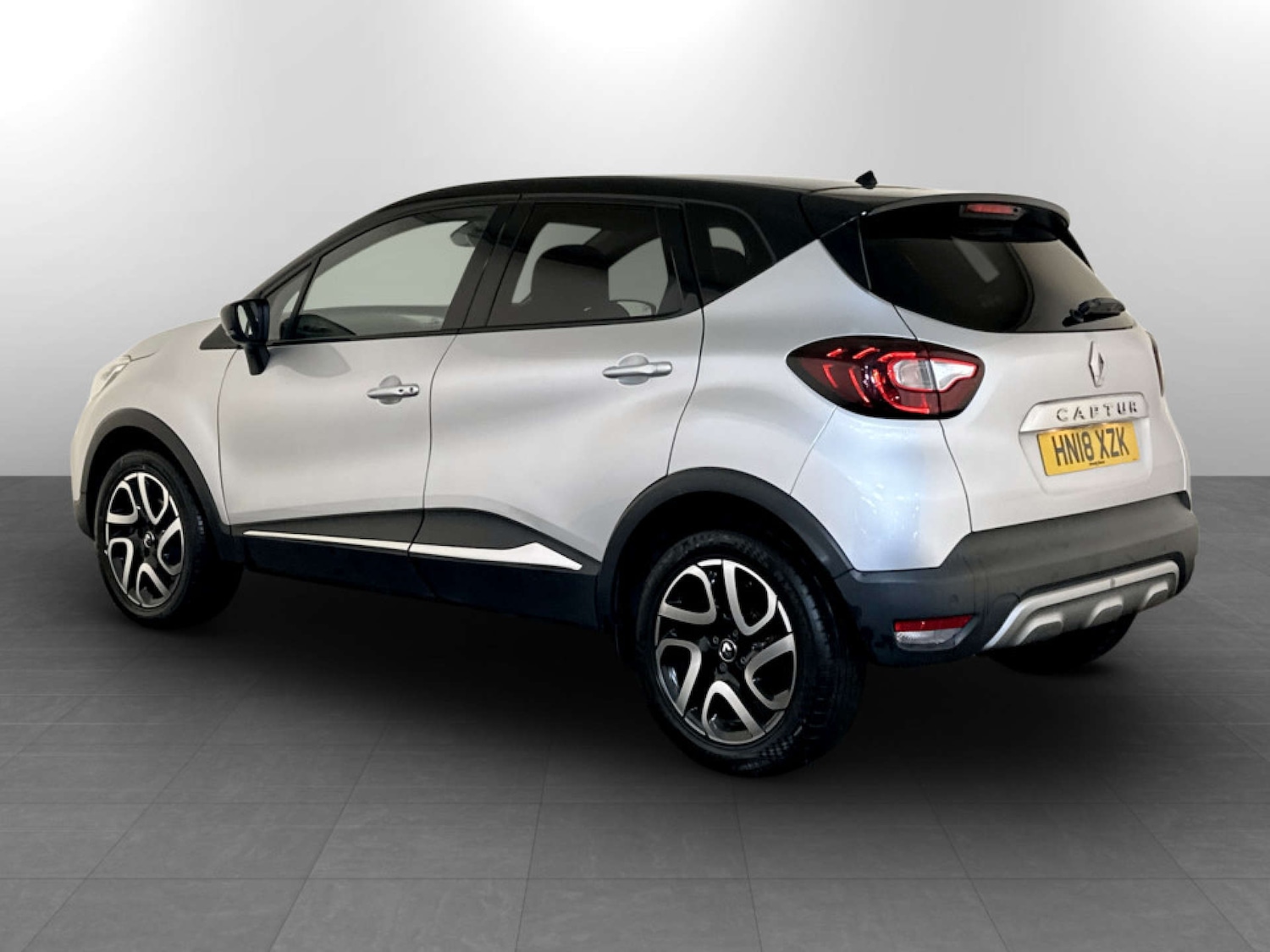 Used Renault Captur 2018 for sale - 77185349: Photo 8