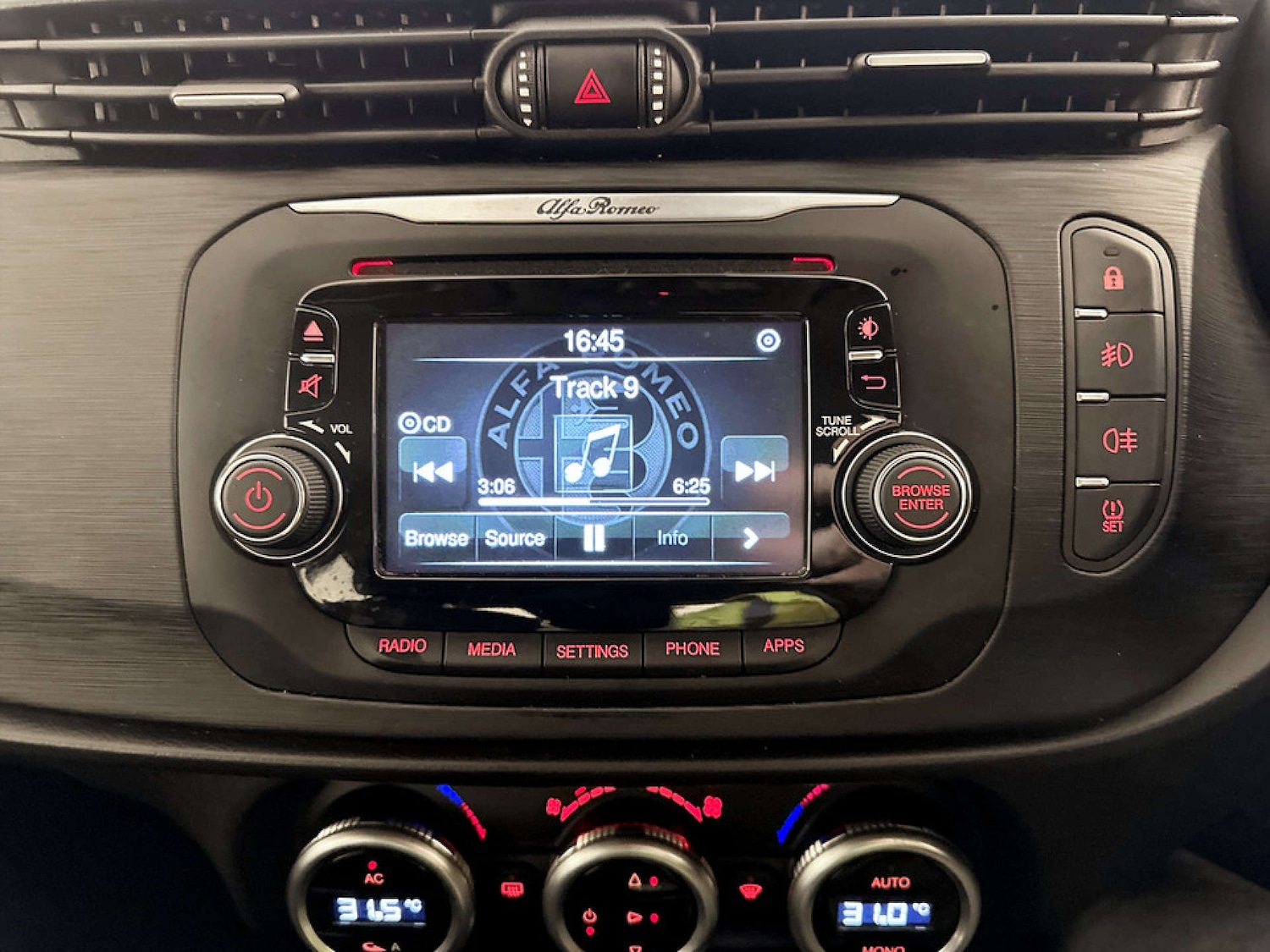 Used Alfa Romeo Giulietta 2019 for sale - 77328573: Photo 20