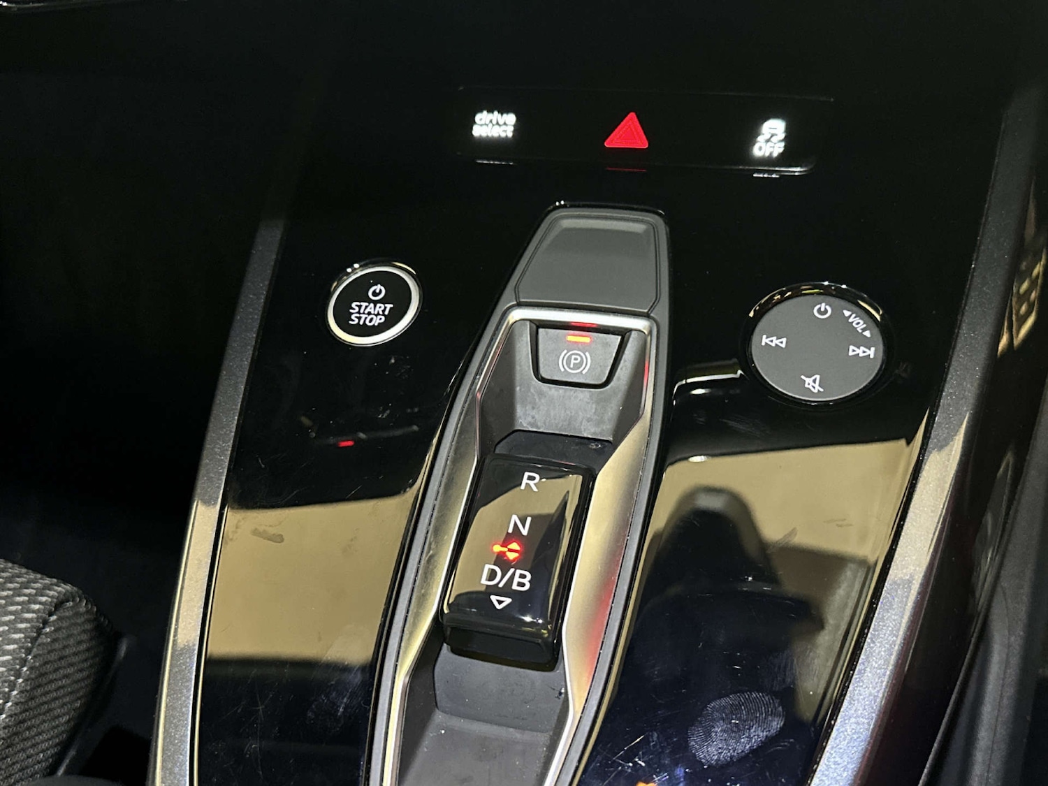 Used Audi Q4 e-tron 2023 for sale - 78083364: Photo 25