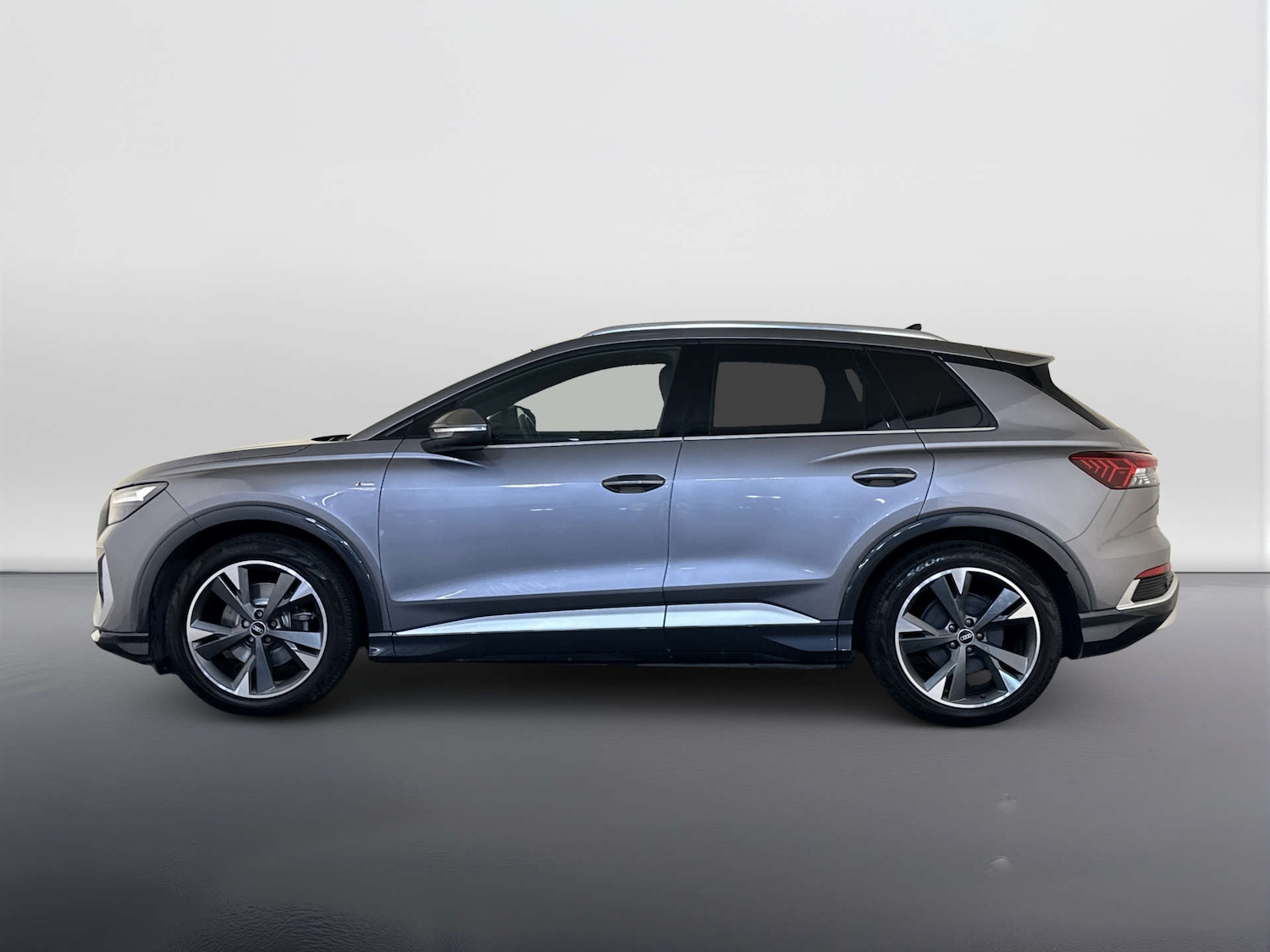 Used Audi Q4 e-tron 2023 for sale - 78083364: Photo 7