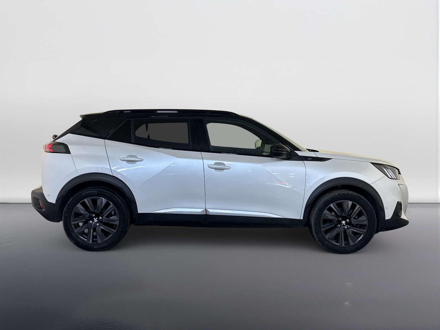 Used Peugeot 2008 2023 for sale - 78030904: Photo 11