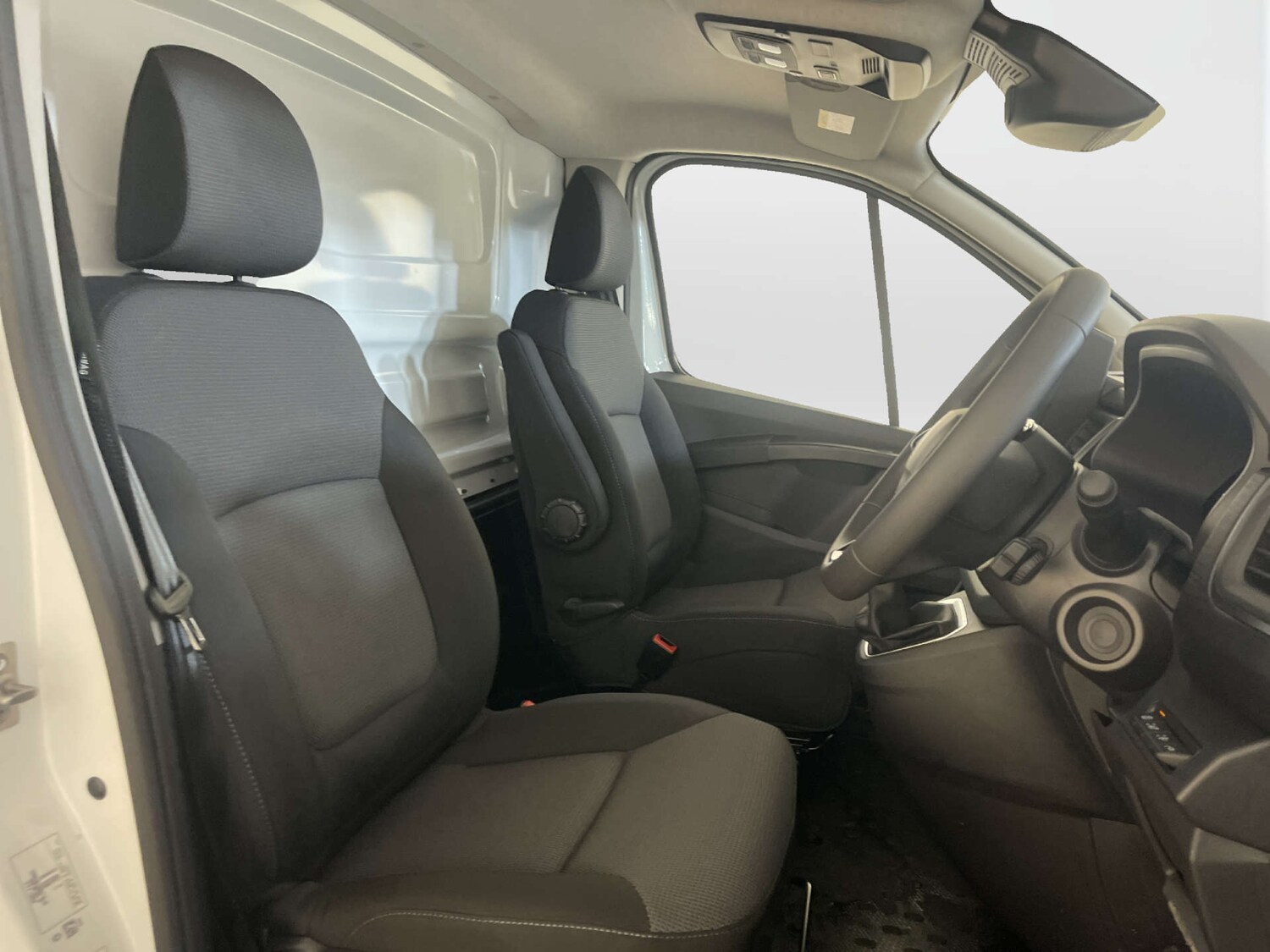 Used Renault Trafic E-Tech 2025 for sale - 78068102: Photo 13