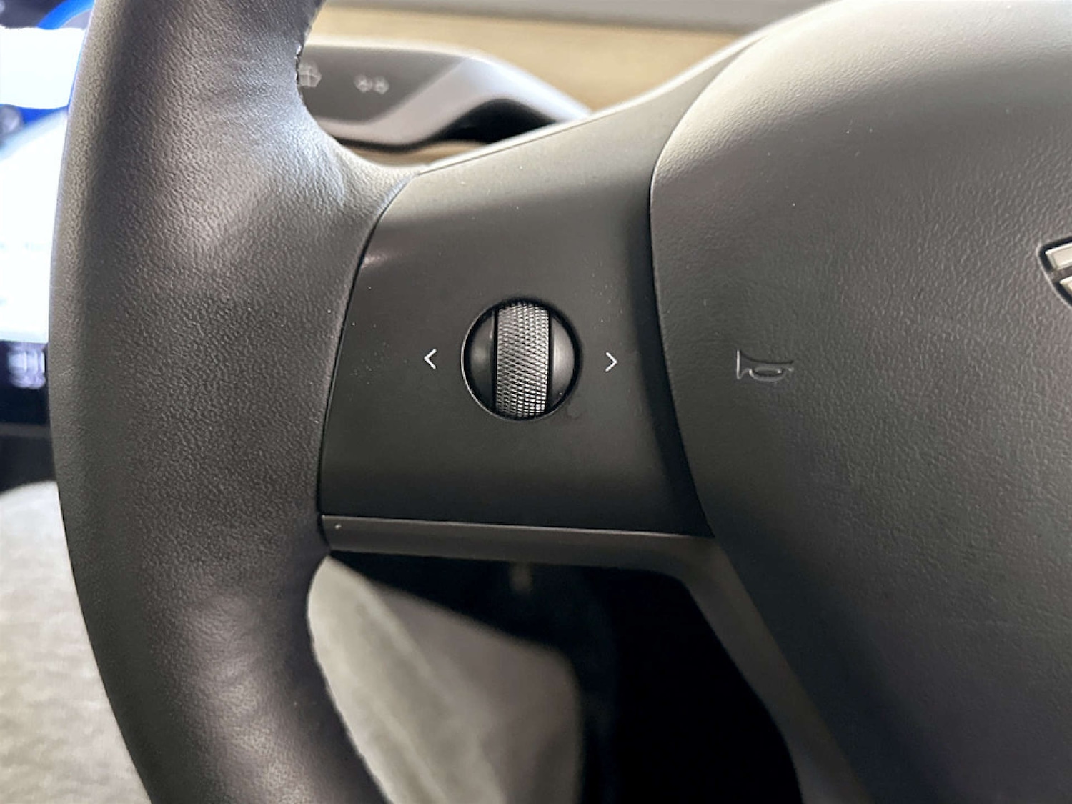 Used Tesla Model 3 2021 for sale - 77408930: Photo 17