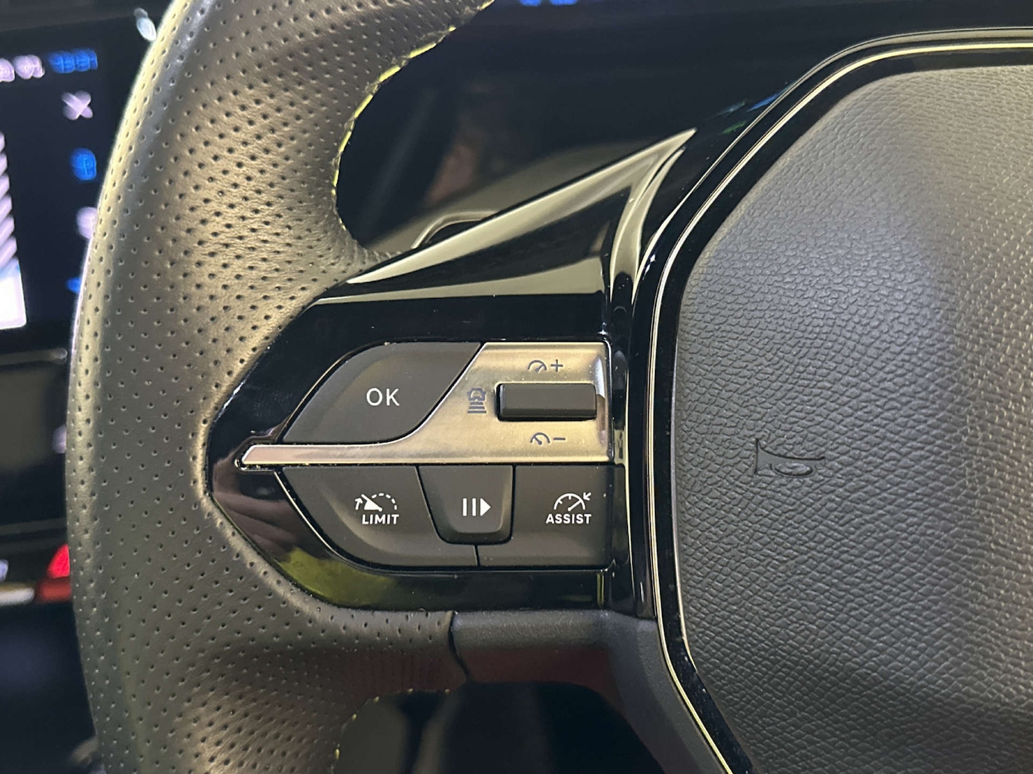 Used Peugeot 408 2023 for sale - 77967939: Photo 17