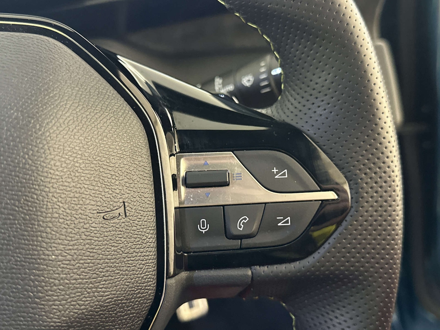 Used Peugeot 408 2023 for sale - 77967939: Photo 19