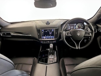 Used Maserati Levante 2021 for sale - 75835687: Photo