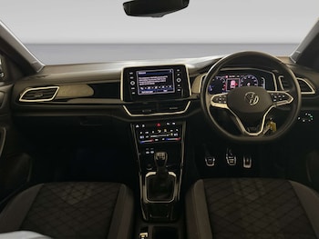 Used Volkswagen T-Roc 2024 for sale - 78819582: Photo