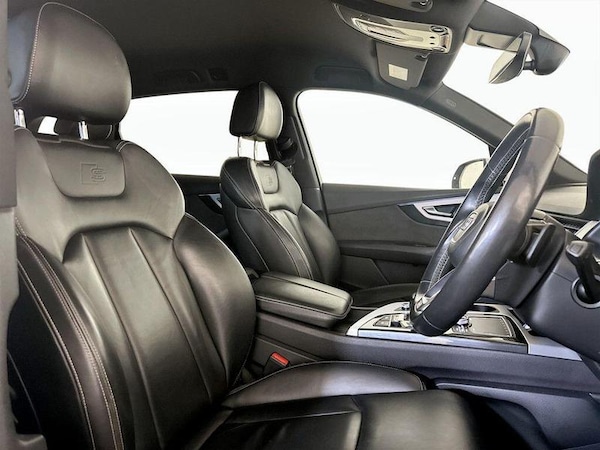 Used Audi Q7 2018 for sale - 76344432: Photo 13