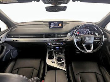 Used Audi Q7 2018 for sale - 76344432: Photo