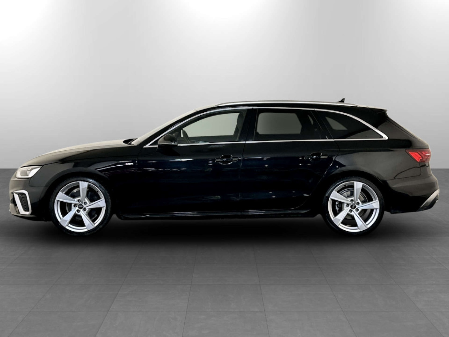 Used Audi A4 2020 for sale - 77262708: Photo 7