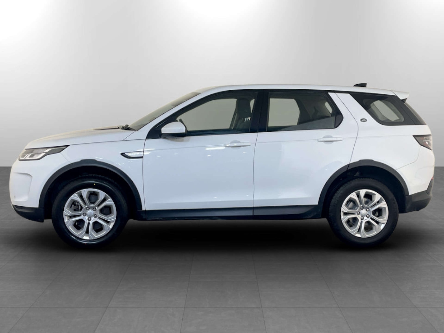 Used Land Rover Discovery Sport 2022 for sale - 77408987: Photo 7