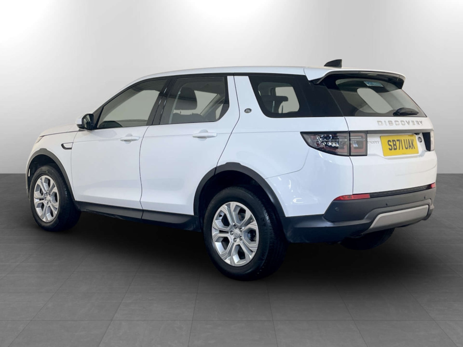 Used Land Rover Discovery Sport 2022 for sale - 77408987: Photo 8