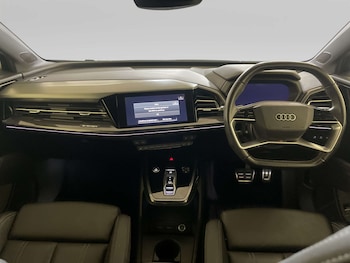 Used Audi Q4 e-tron 2021 for sale - 79357050: Photo