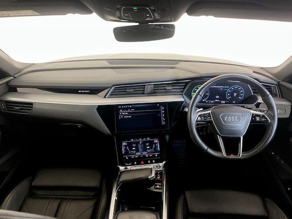 Used Audi e-tron 2022 for sale - 76266136: Photo 3