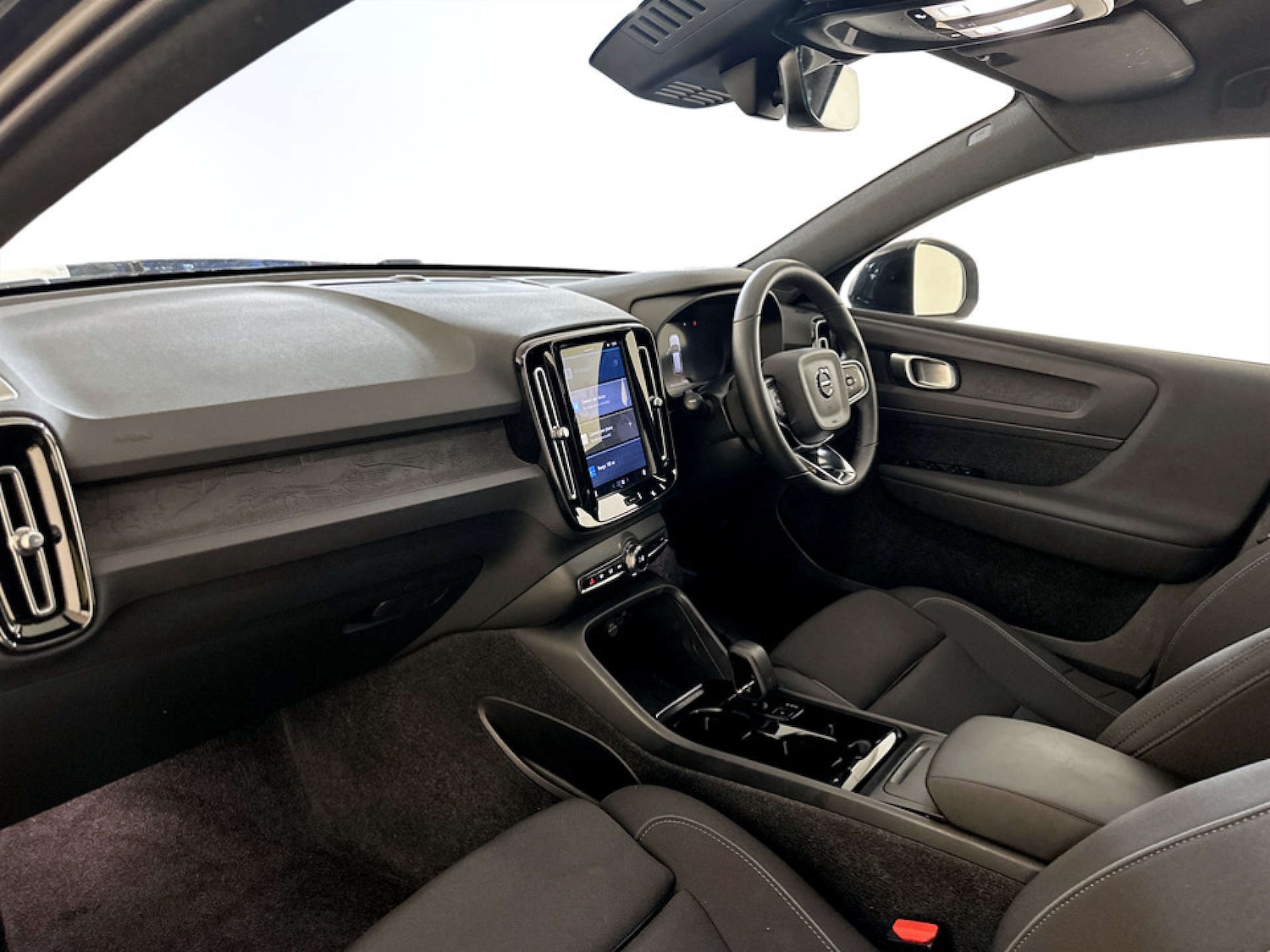 Used Volvo XC40 2022 for sale - 77211821: Photo 12