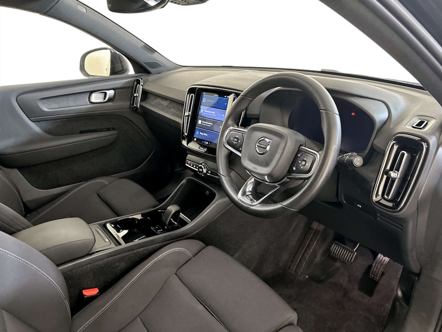 Used Volvo XC40 2022 for sale - 77211821: Photo 15