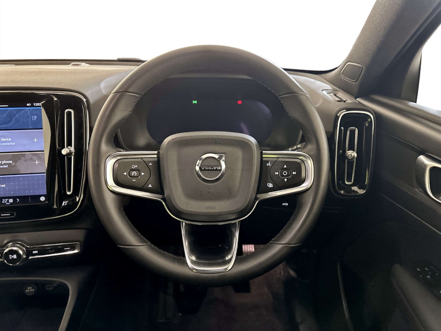 Used Volvo XC40 2022 for sale - 77211821: Photo 16