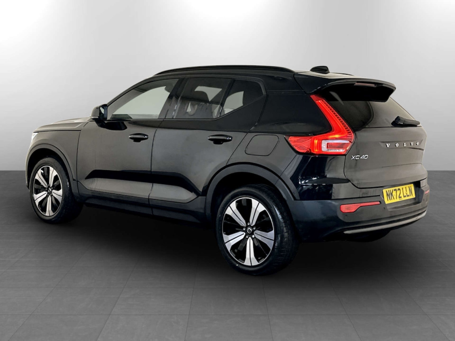 Used Volvo XC40 2022 for sale - 77211821: Photo 8