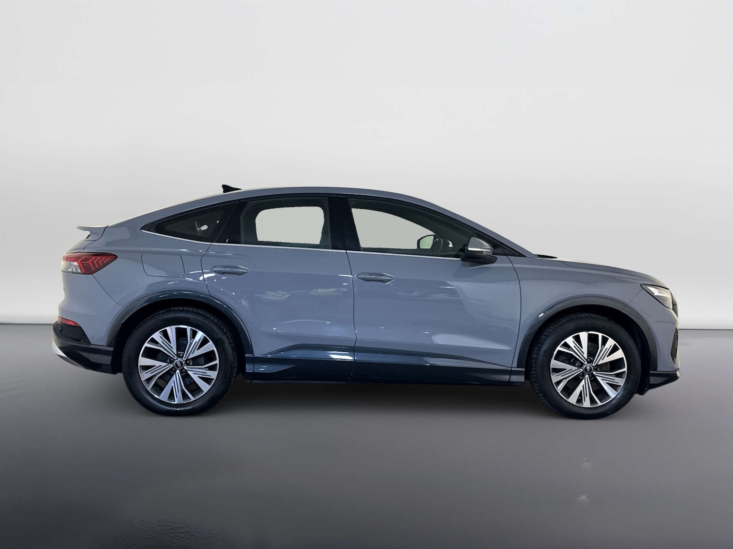 Used Audi Q4 e-tron 2022 for sale - 77964884: Photo 11