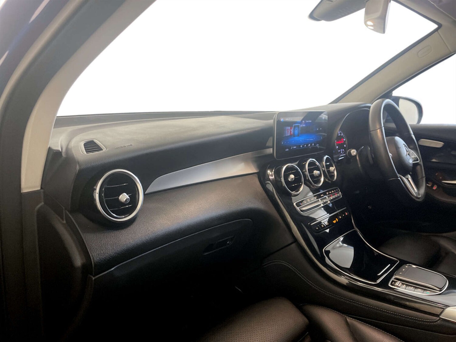 Used Mercedes-Benz GLC 2019 for sale - 77523430: Photo 12