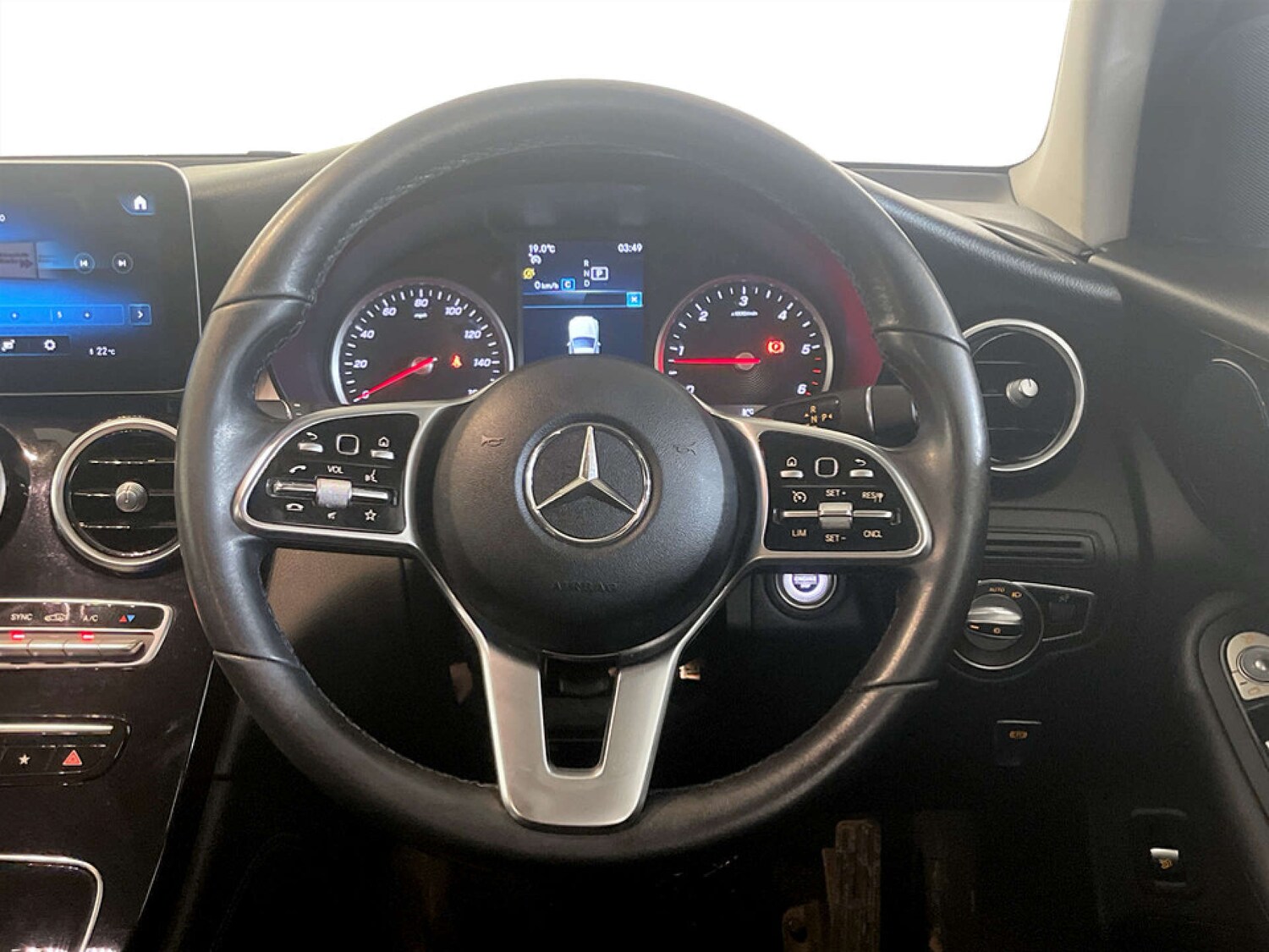 Used Mercedes-Benz GLC 2019 for sale - 77523430: Photo 16