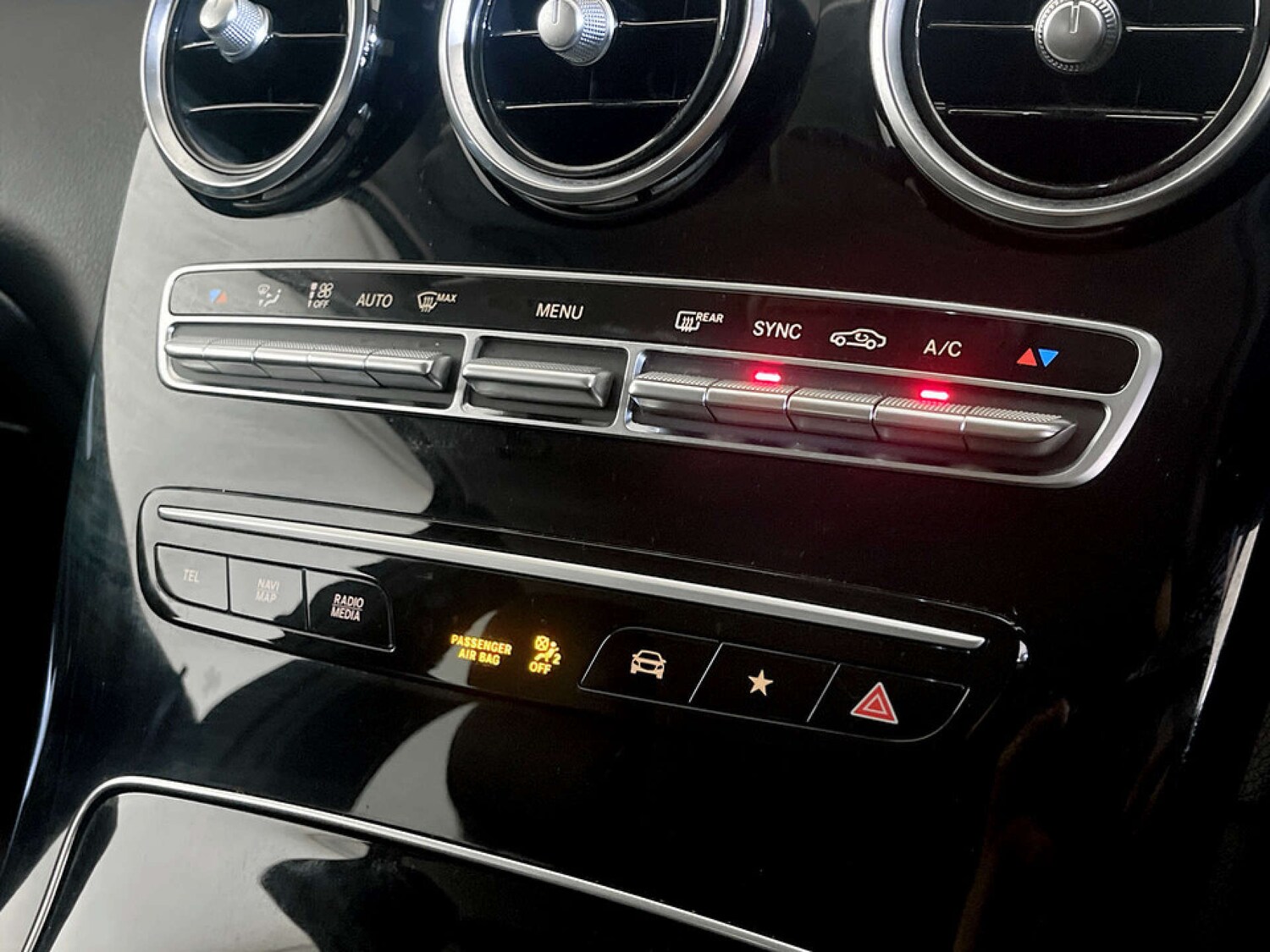 Used Mercedes-Benz GLC 2019 for sale - 77523430: Photo 25