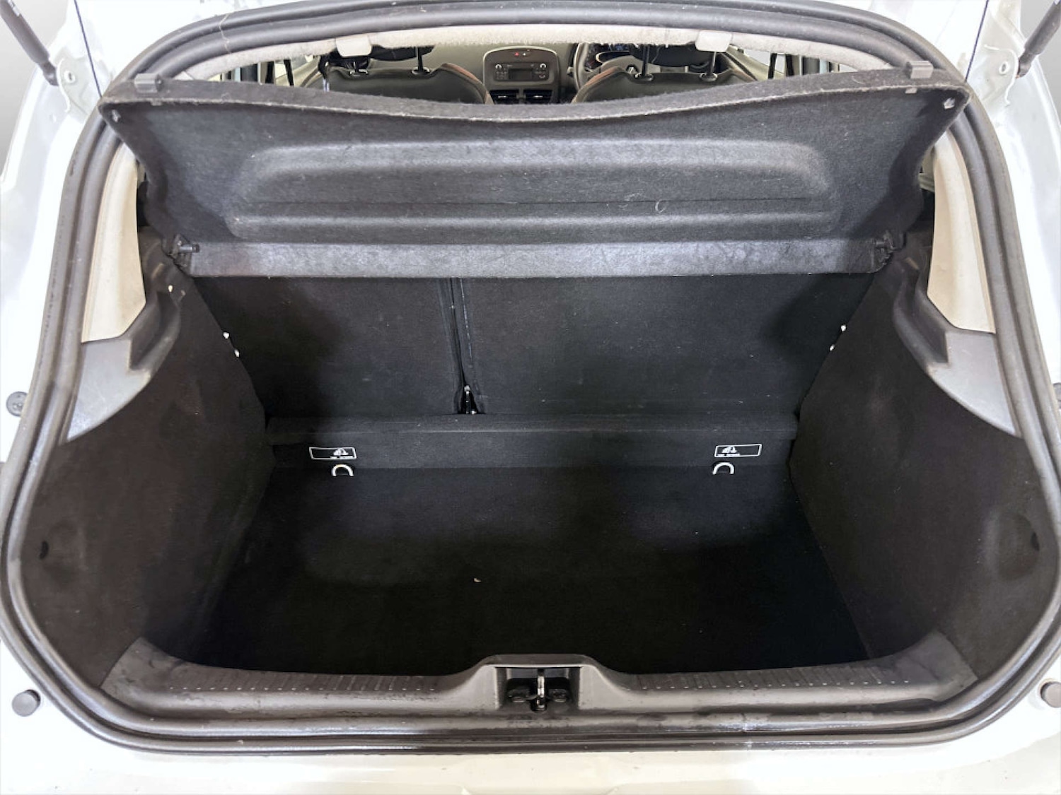 Used Renault Clio 2016 for sale - 77765848: Photo 15